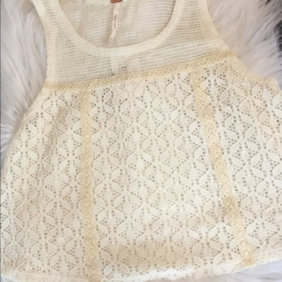 Free People NWT XS White Sleeveless Flounce Top - Picture 4 of 6